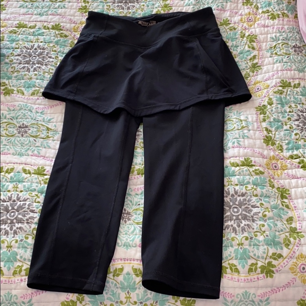 Old Navy Active Capri/skort